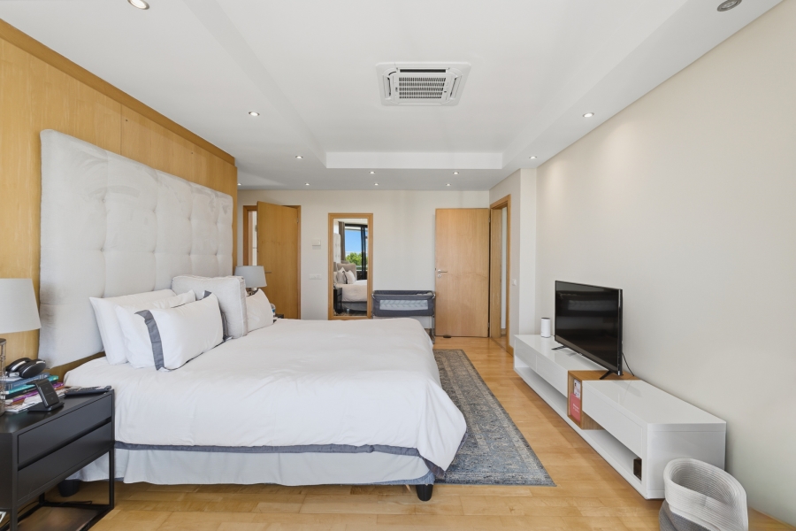 To Let 3 Bedroom Property for Rent in Sunset Links Western Cape